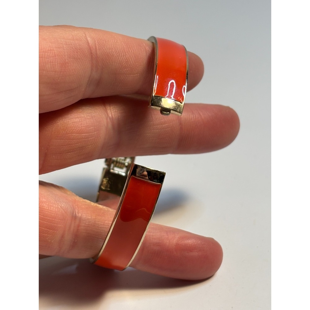 Clamper Bracelet Bold Red Statement Secure Clasp - Picture 8 of 10